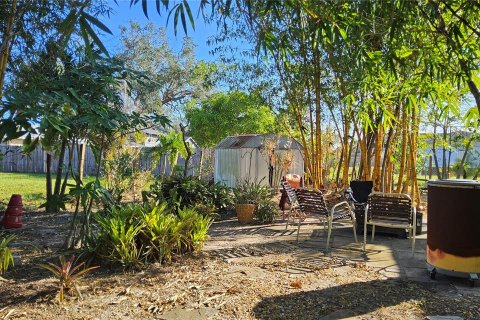House in Port Charlotte, Florida 2 bedrooms, 121.14 sq.m. № 1886993 - photo 22
