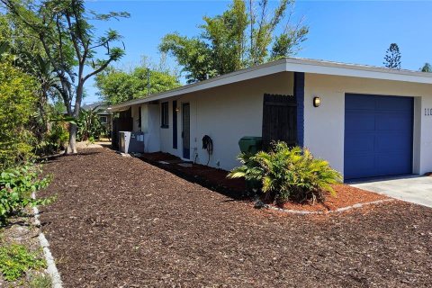 House in Port Charlotte, Florida 2 bedrooms, 121.14 sq.m. № 1886993 - photo 3
