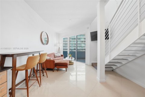 Copropriété à vendre à Miami, Floride: 1 chambre, 66.98 m2 № 2046487 - photo 8