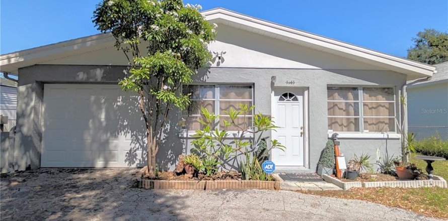 Villa ou maison à Saint Petersburg, Floride 2 chambres, 89.19 m2 № 2419240