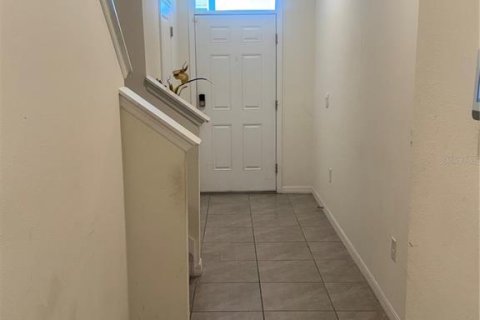 Adosado en venta en Wesley Chapel, Florida, 3 dormitorios, 163.32 m2 № 2104925 - foto 2