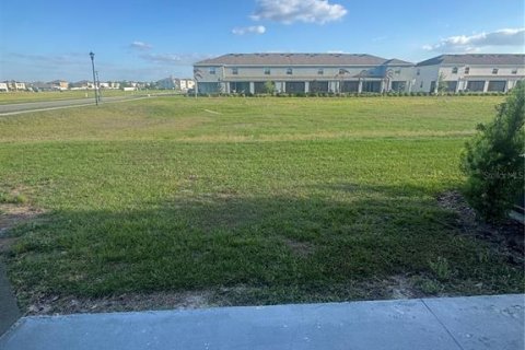 Adosado en venta en Wesley Chapel, Florida, 3 dormitorios, 163.32 m2 № 2104925 - foto 11