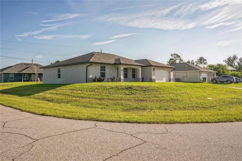 Casa en venta en Port Charlotte, Florida, 4 dormitorios, 170.94 m2 № 1917983 - foto 5