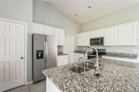 Casa en venta en Port Charlotte, Florida, 4 dormitorios, 170.94 m2 № 1917983 - foto 4