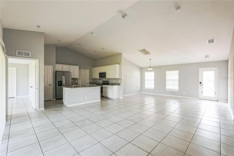 Casa en venta en Port Charlotte, Florida, 4 dormitorios, 170.94 m2 № 1917983 - foto 15