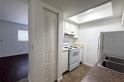 Apartamento en alquiler en Gainesville, Florida, 1 dormitorio, 56.02 m2 № 1853330 - foto 6