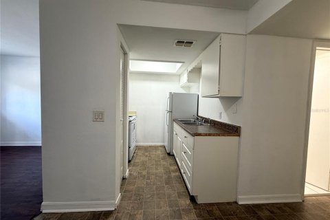 Apartamento en alquiler en Gainesville, Florida, 1 dormitorio, 56.02 m2 № 1853330 - foto 4