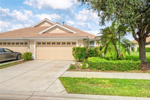 Villa ou maison à vendre à North Port, Floride: 2 chambres, 153.94 m2 № 2285423 - photo 2