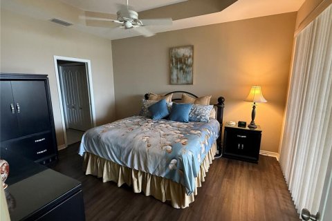 Villa ou maison à vendre à North Port, Floride: 2 chambres, 153.94 m2 № 2285423 - photo 12