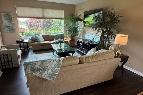 Villa ou maison à vendre à North Port, Floride: 2 chambres, 153.94 m2 № 2285423 - photo 8