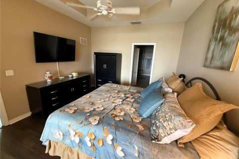Villa ou maison à vendre à North Port, Floride: 2 chambres, 153.94 m2 № 2285423 - photo 13