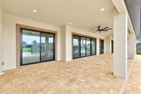 House in Port Charlotte, Florida 3 bedrooms, 200.85 sq.m. № 2116636 - photo 21