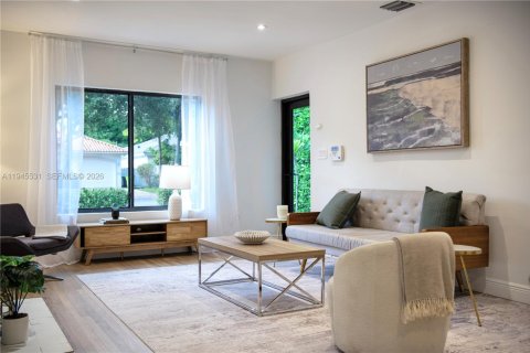 Casa en venta en El Portal, Florida, 3 dormitorios, 130.9 m2 № 2002306 - foto 2