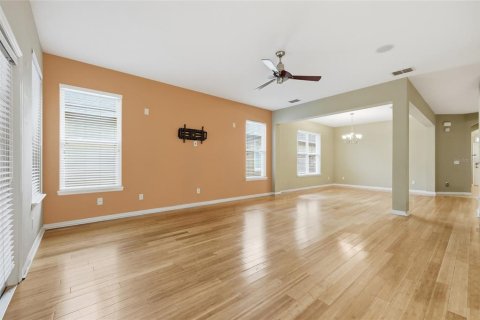 House in Windermere, Florida 3 bedrooms, 180.97 sq.m. № 2225463 - photo 17