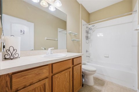 House in Windermere, Florida 3 bedrooms, 180.97 sq.m. № 2225463 - photo 28