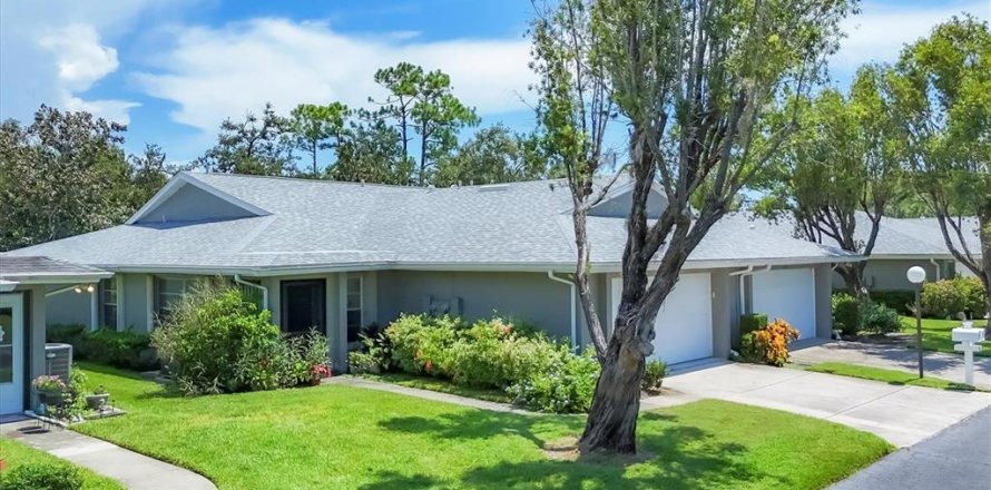 Condominio en Sarasota, Florida, 2 dormitorios  № 1873184