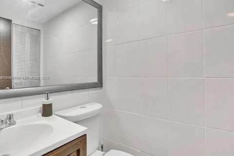 Copropriété à louer à Miami Beach, Floride: 1 chambre, 65.03 m2 № 2073888 - photo 10
