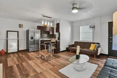 Copropriété à louer à Miami Beach, Floride: 1 chambre, 65.03 m2 № 2073888 - photo 3