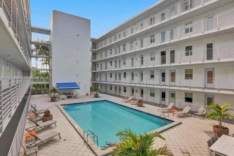 Condo à Miami Beach, Floride, 1 chambre  № 2073888