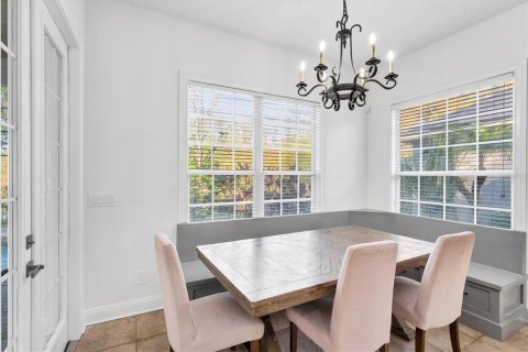 Casa en venta en Tampa, Florida, 5 dormitorios, 310.57 m2 № 1828007 - foto 18