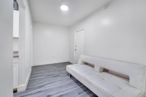 Appartement à louer à Miami, Floride: 1 chambre, 46.45 m2 № 2190631 - photo 4