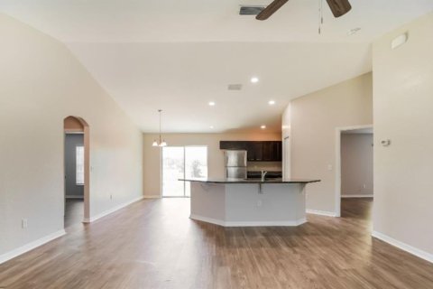 House in Dunnellon, Florida 3 bedrooms, 112.32 sq.m. № 2236826 - photo 5