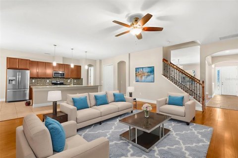 Casa en venta en Spring Hill, Florida, 4 dormitorios, 349.03 m2 № 1902993 - foto 14