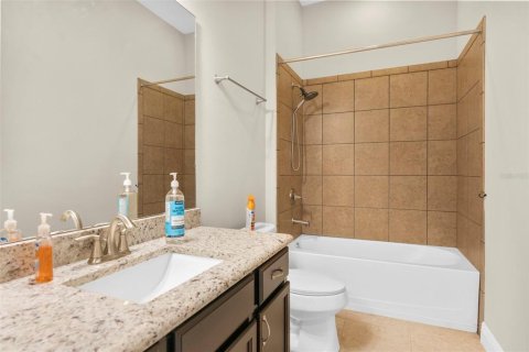 Casa en venta en Spring Hill, Florida, 4 dormitorios, 349.03 m2 № 1902993 - foto 26