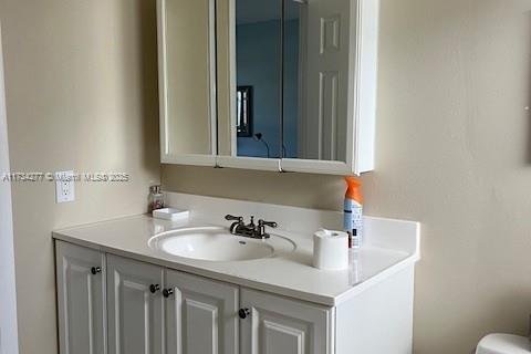 Condo in Lauderdale Lakes, Florida, 1 bedroom  № 1871411 - photo 21