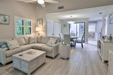House in New Smyrna Beach, Florida 2 bedrooms, 100.98 sq.m. № 1841539 - photo 23