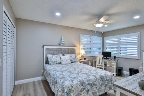 House in New Smyrna Beach, Florida 2 bedrooms, 100.98 sq.m. № 1841539 - photo 13