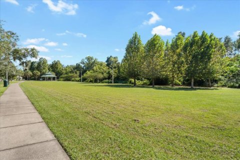 Townhouse in Tampa, Florida 2 bedrooms, 89.19 sq.m. № 2430400 - photo 6