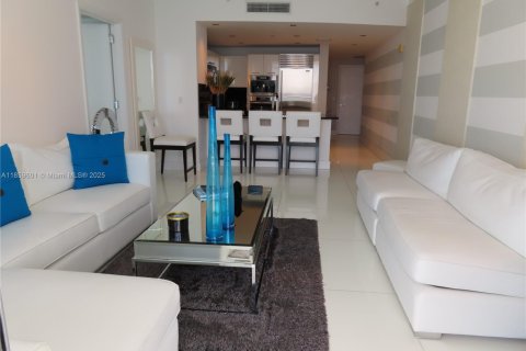 Condo in Sunny Isles Beach, Florida, 1 bedroom  № 1888221 - photo 21