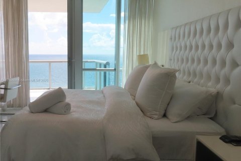 Condo in Sunny Isles Beach, Florida, 1 bedroom  № 1888221 - photo 17