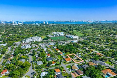 Terreno en venta en Miami, Florida № 2032787 - foto 7