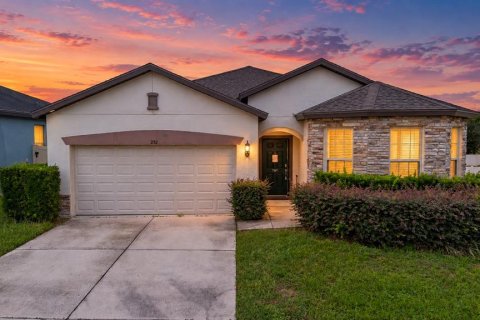 Villa ou maison à Davenport, Floride 3 chambres, 160.63 m2 № 2410125