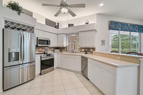Villa ou maison à vendre à Nokomis, Floride: 3 chambres, 230.12 m2 № 2149402 - photo 10