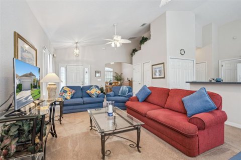 House in Davenport, Florida 3 bedrooms, 151.52 sq.m. № 2232884 - photo 8