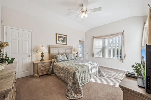 House in Davenport, Florida 3 bedrooms, 151.52 sq.m. № 2232884 - photo 14