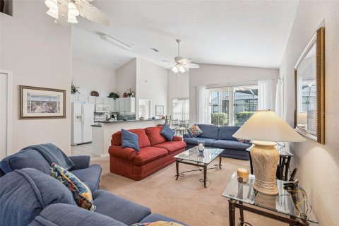 House in Davenport, Florida 3 bedrooms, 151.52 sq.m. № 2232884 - photo 7
