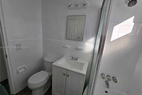 Condo in Miami Beach, Florida, 1 bedroom  № 2082593 - photo 9