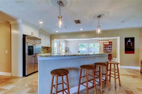House in Saint Petersburg, Florida 3 bedrooms, 167.69 sq.m. № 2152194 - photo 29