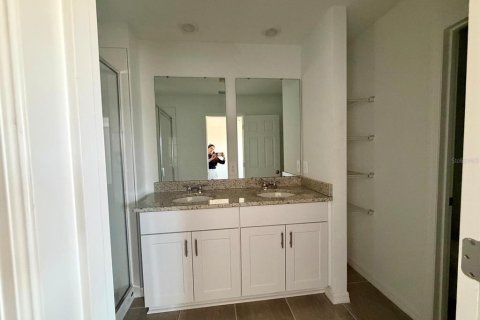 Touwnhouse à louer à Clermont, Floride: 3 chambres, 137.96 m2 № 2425770 - photo 17