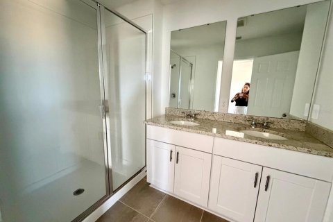Touwnhouse à louer à Clermont, Floride: 3 chambres, 137.96 m2 № 2425770 - photo 16