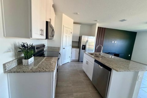 Touwnhouse à louer à Clermont, Floride: 3 chambres, 137.96 m2 № 2425770 - photo 5