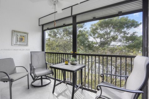 Condominio en venta en Pompano Beach, Florida, 2 dormitorios, 76.64 m2 № 1812087 - foto 12