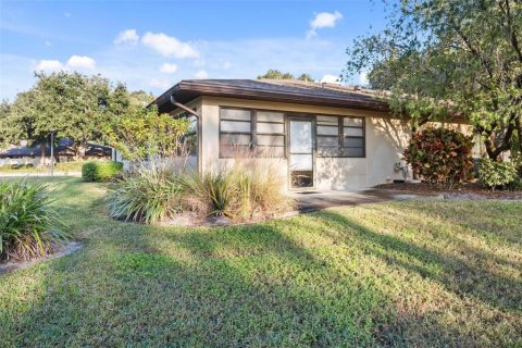 Casa en Winter Haven, Florida 2 dormitorios, 133.69 m2 № 2211495