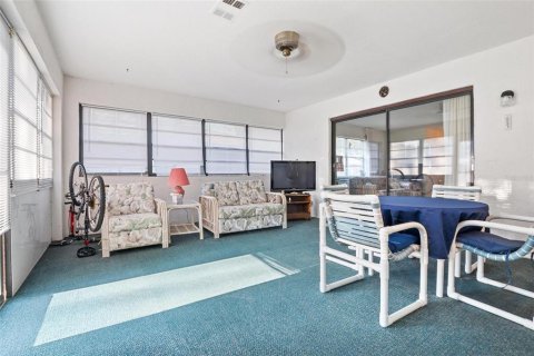 Casa en venta en Winter Haven, Florida, 2 dormitorios, 133.69 m2 № 2211495 - foto 22