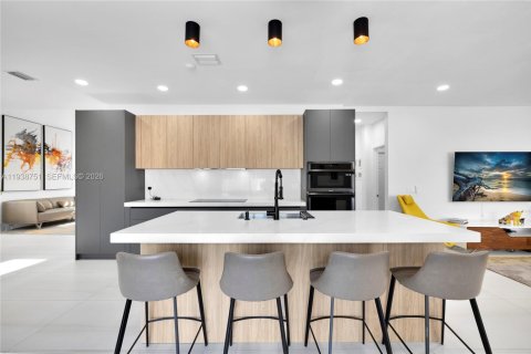 Villa ou maison à louer à Weston, Floride: 5 chambres, 230.58 m2 № 1996567 - photo 17