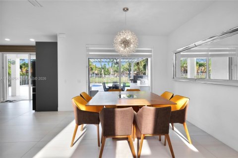 Villa ou maison à louer à Weston, Floride: 5 chambres, 230.58 m2 № 1996567 - photo 10